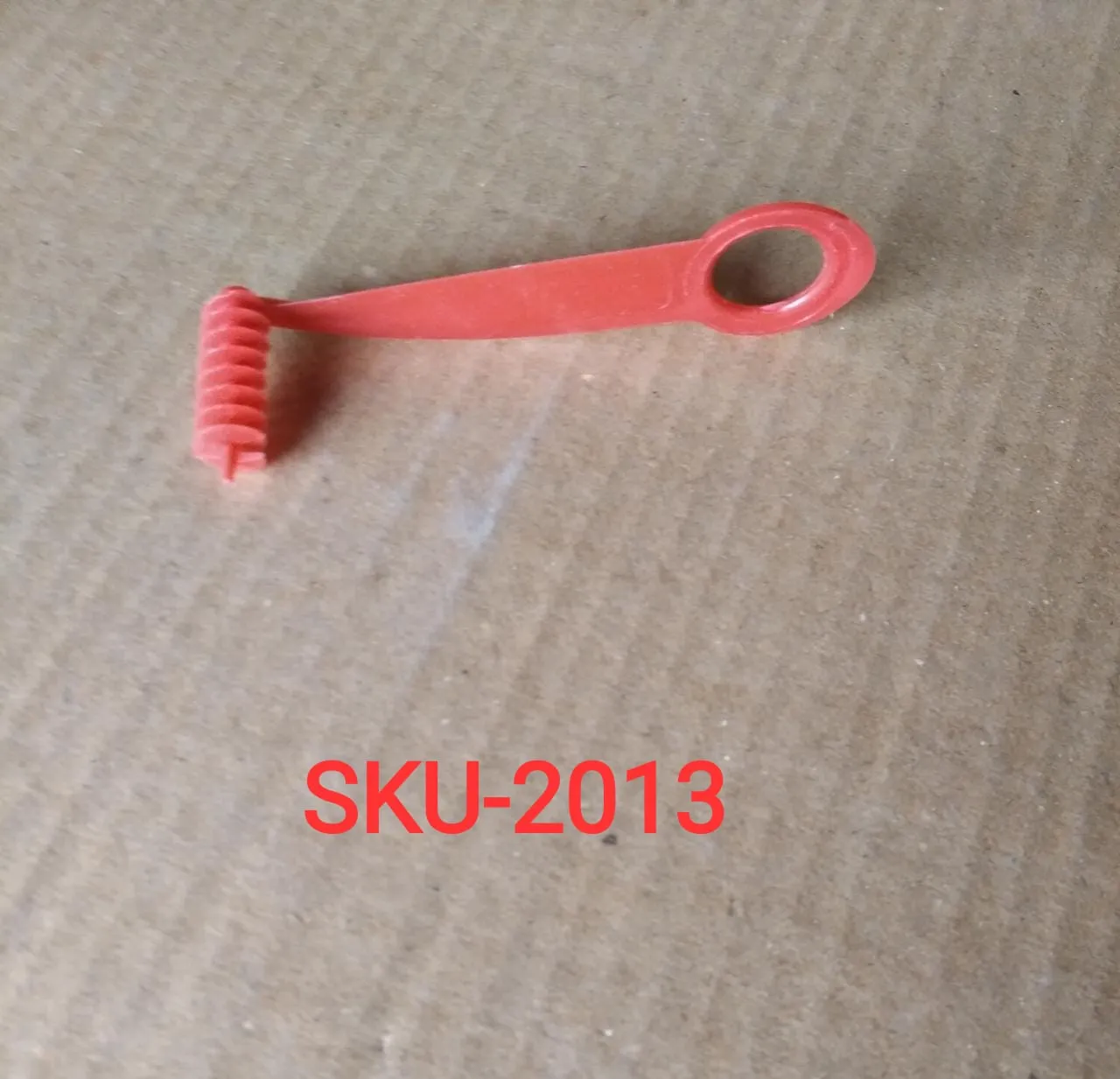 2013 Kitchen Plastic Vegetables Spiral Cutter  /  Spiral Knife  /  Spiral Screw Slicer