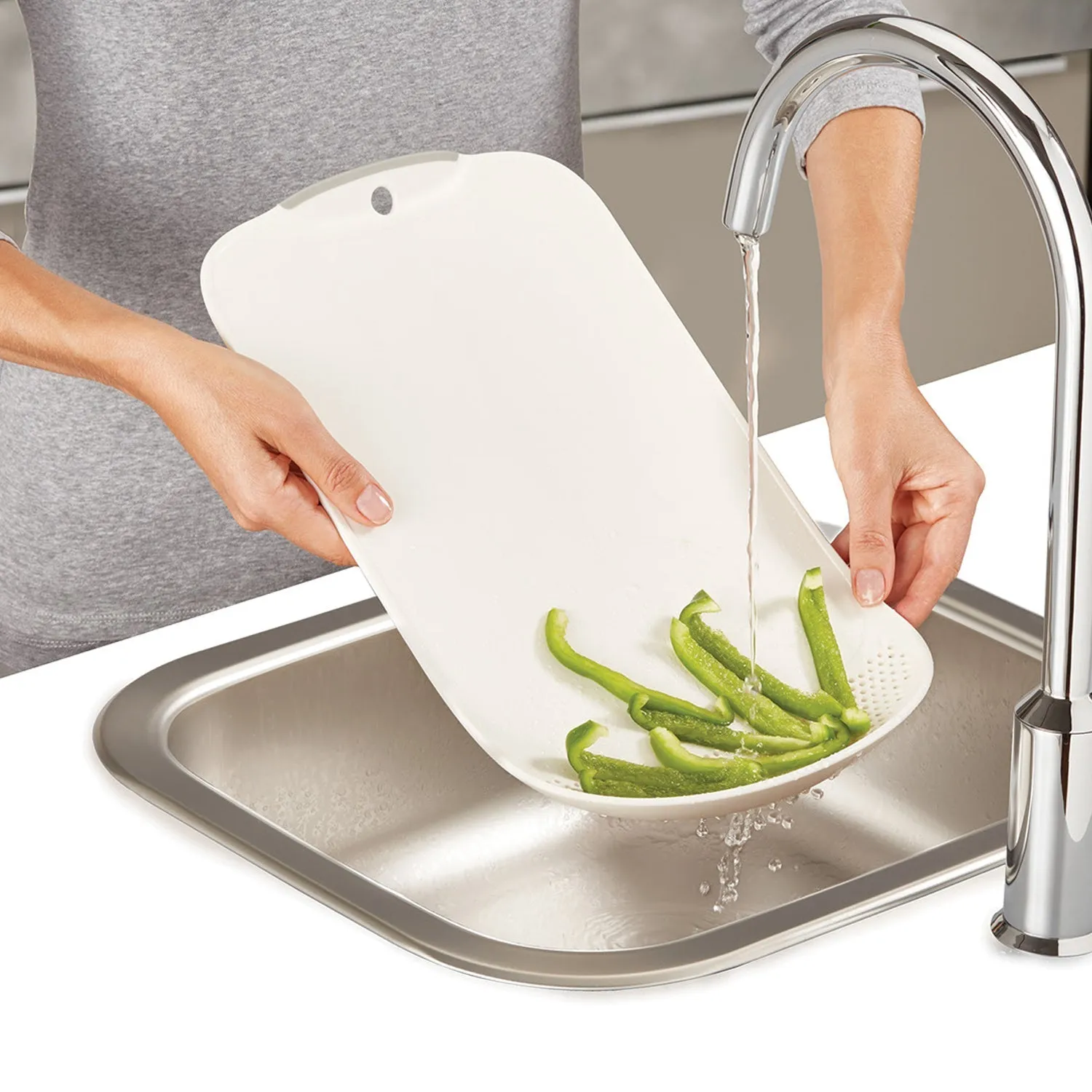 2229 Chop & Drain Vegetables Fruits Chopping Board Sleek Knife