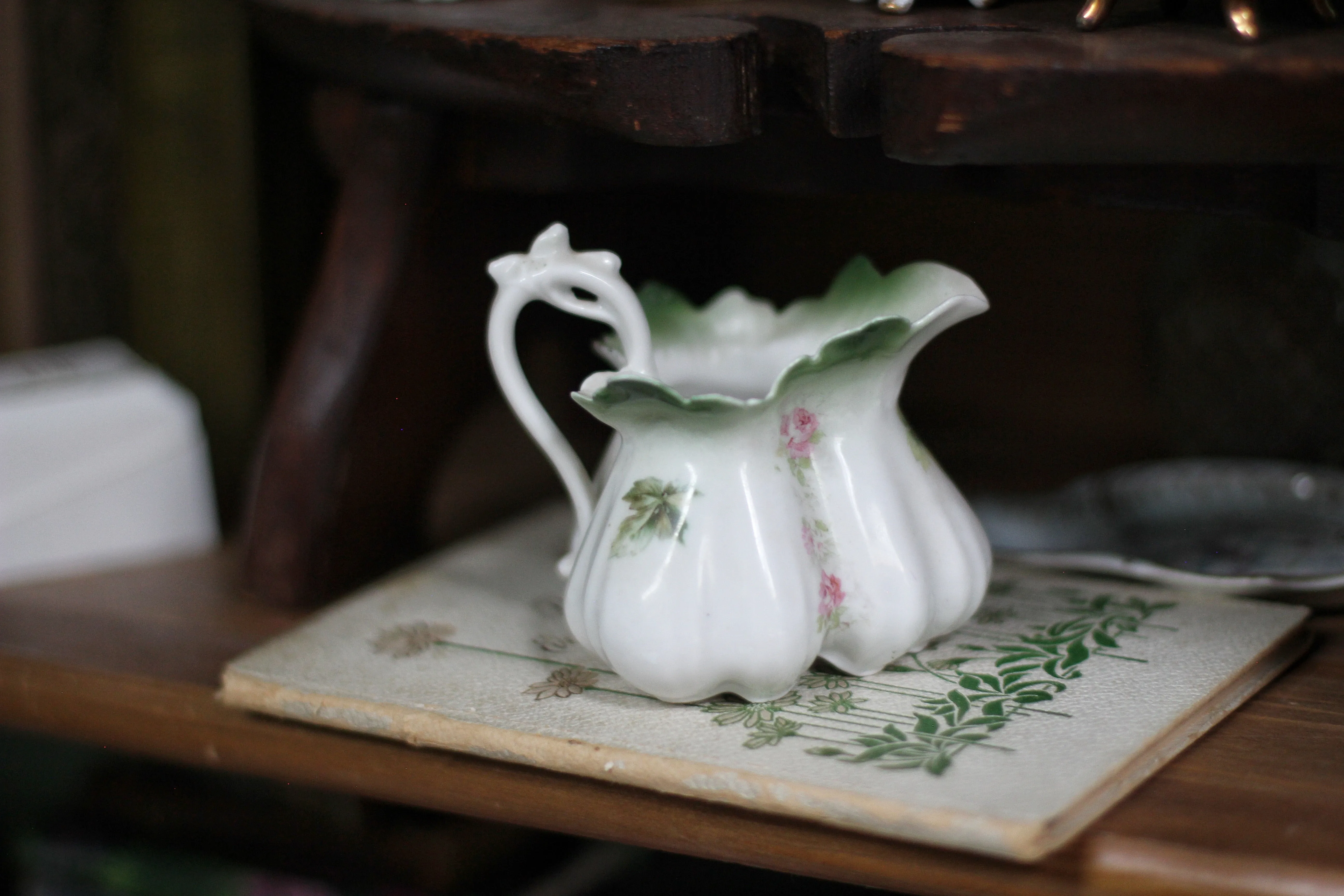 Vintage Floral Leaves Porcelain Dish